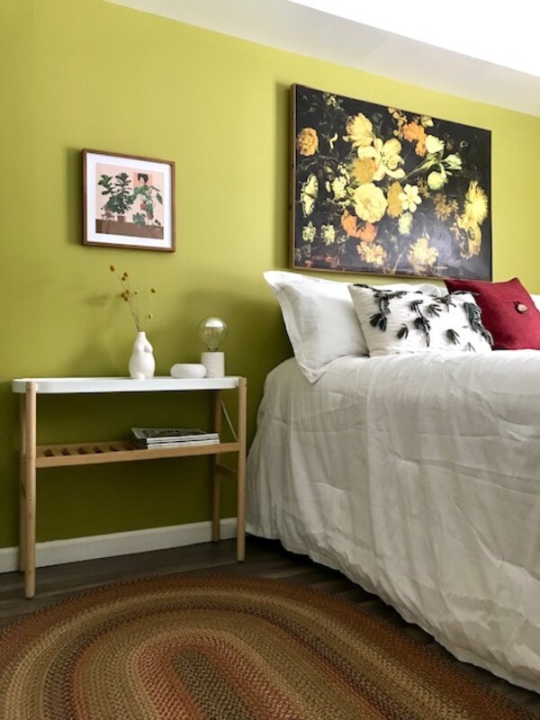 Large Bedroom With Queen Size Bed(Full Room) - 1