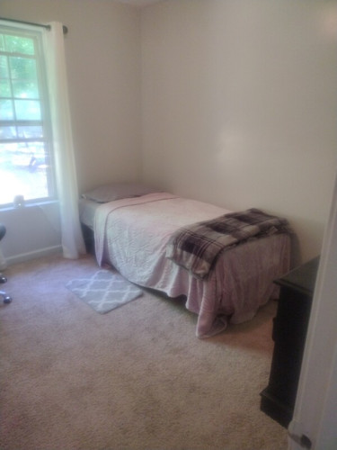 Room for short-term stay in private