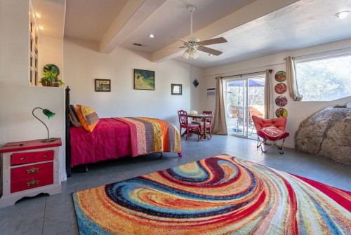 Lisa's Dog Friendly Sequoia Suite