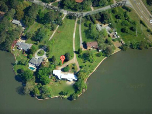 Mid-Century Modern Lakefront Estate - Gallery - 5