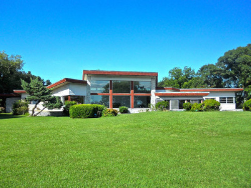 Mid-Century Modern Lakefront Estate - Gallery - 13