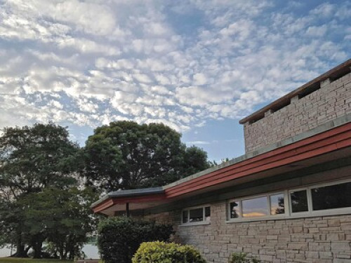 Mid-Century Modern Lakefront Estate - Gallery - 8