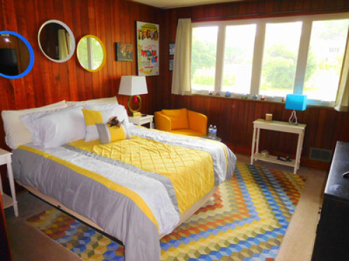 Mid-Century Modern Lakefront Estate - Gallery - 2