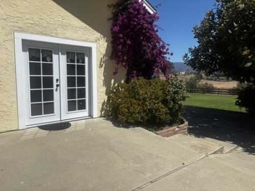 Room/Caretaker for Country Estate