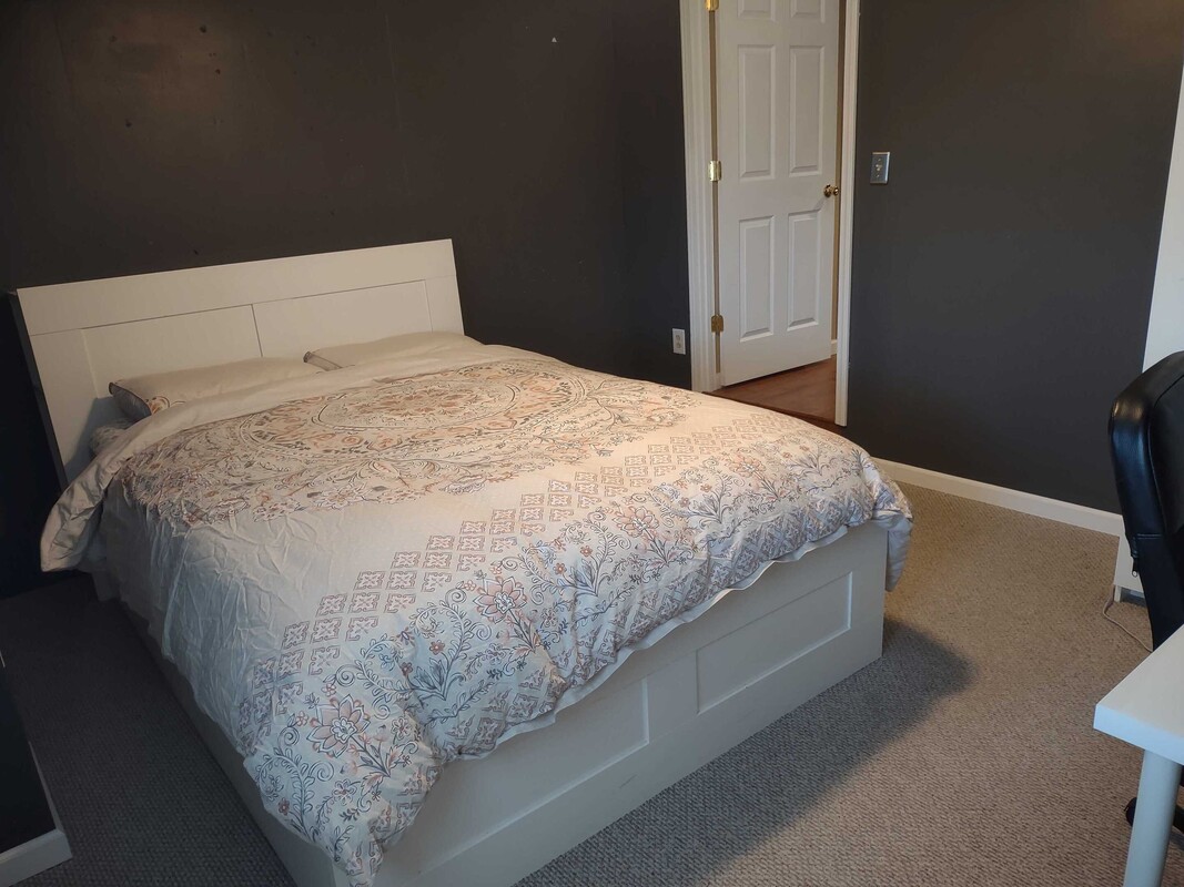 Queen Bedroom(Full Room) - 1