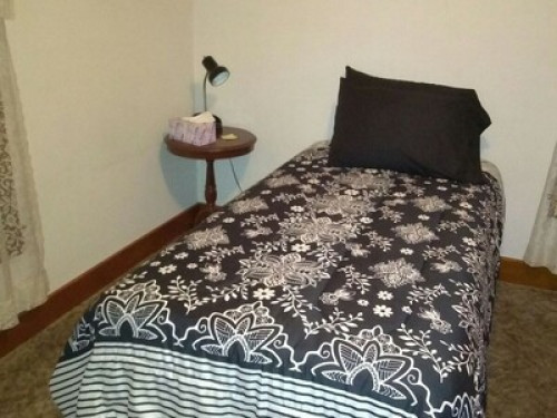 Quiet single bed close to town 420f - Gallery - 3