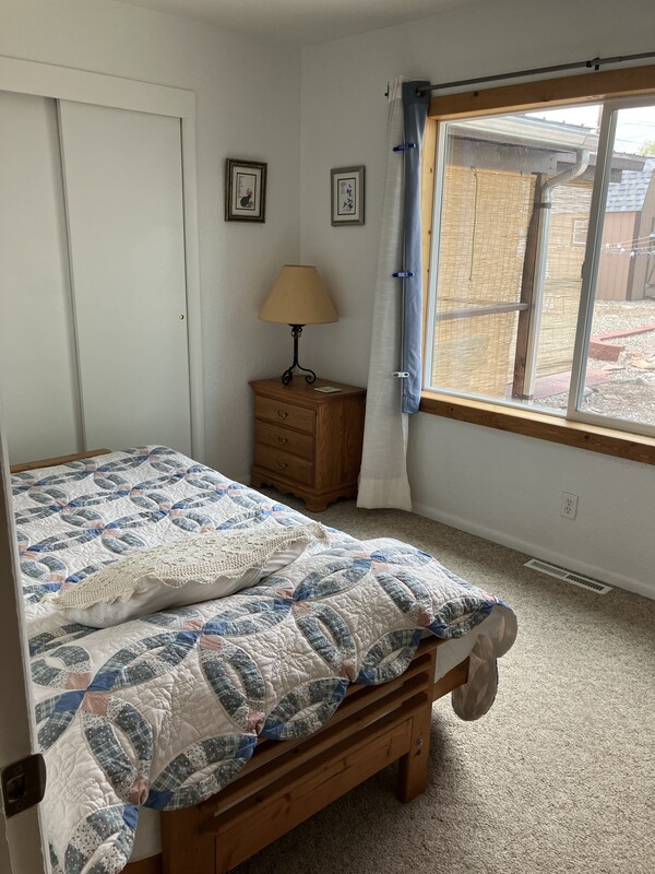 Sunflower(Single Bed) - 1