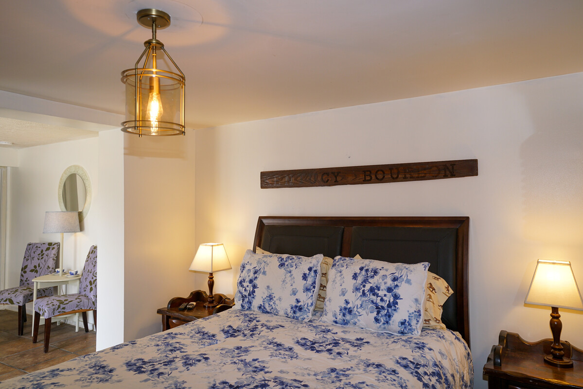 Bedroom (Full Room) - 1