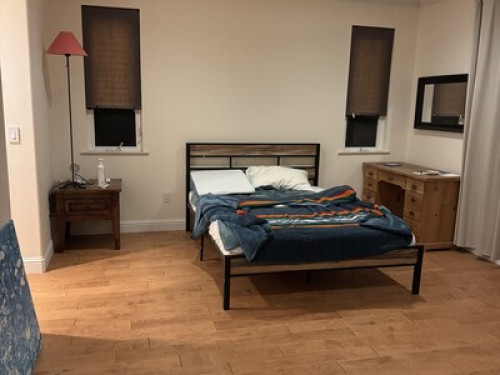 Master room with private Bath - Gallery - 3