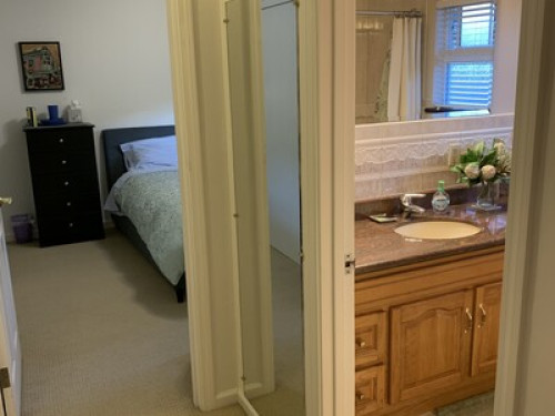 *Available 1 bedroom / 1 bathroom * - Gallery - 5