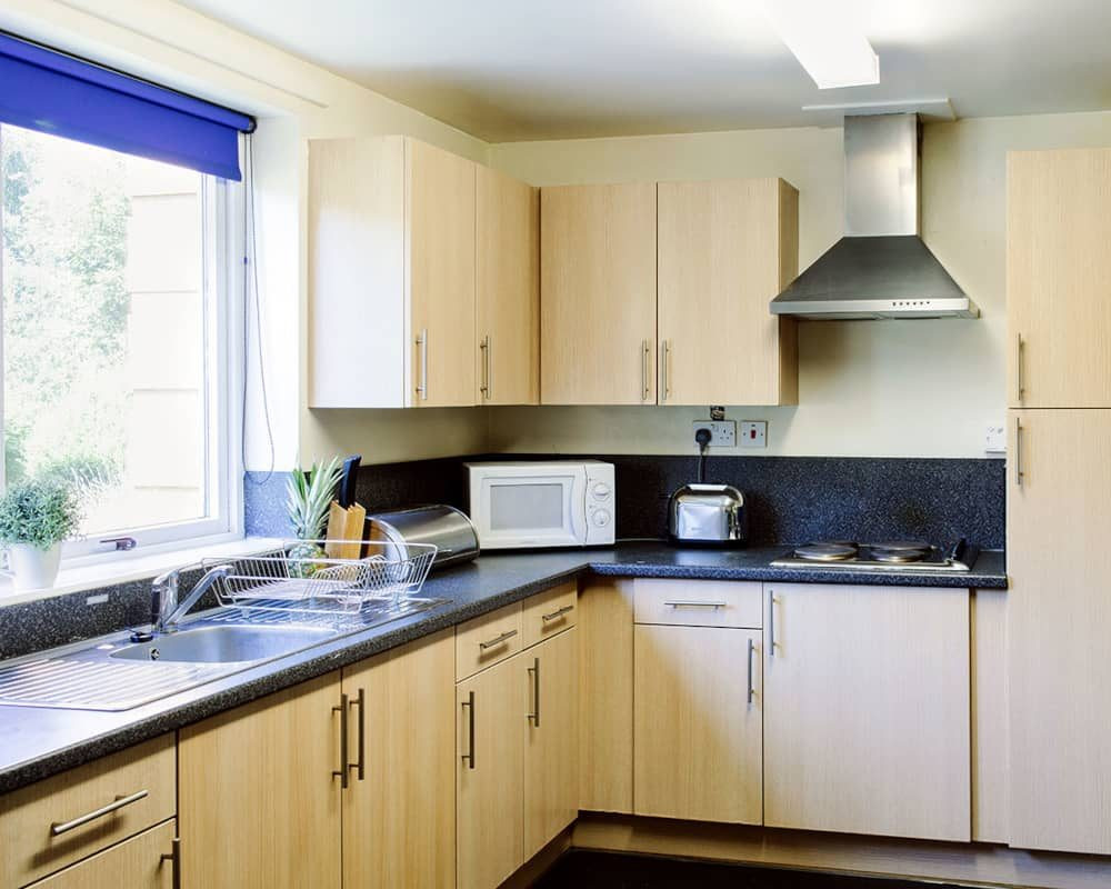 Classic En-Suite  -  Queen's Hospital Close  - Gallery -  9