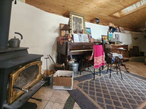 Beautiful Cozy Earthship - Gallery - 5