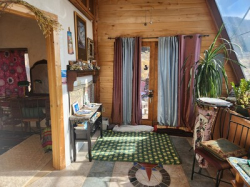 Beautiful Cozy Earthship - Gallery - 7