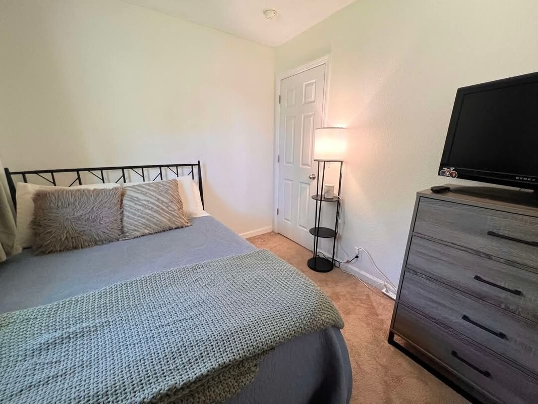 Guest Room(Full Room) - 1