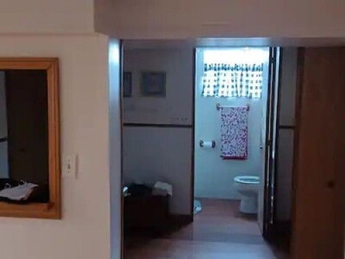 Fully furnished lower level unit  - Gallery - 3