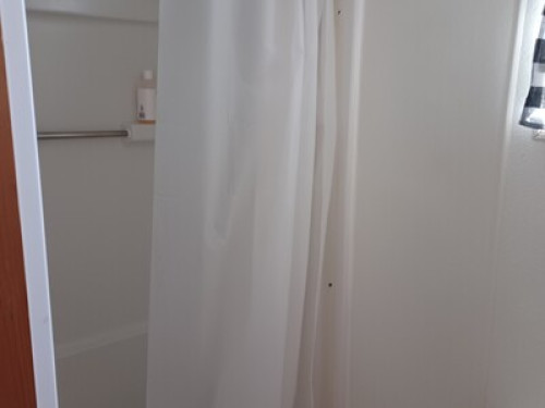 Fully furnished lower level unit  - Gallery - 6