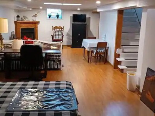 Fully furnished lower level unit 