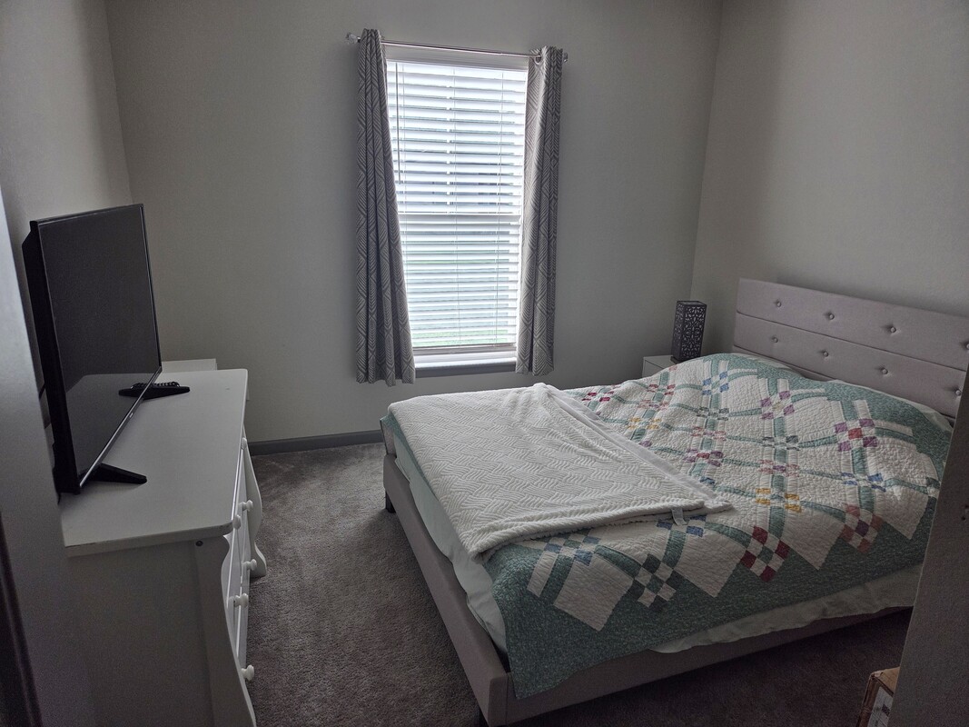 Turtle Tank Hideaway(Single Bed) - 1