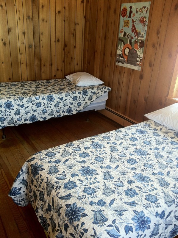 2 Single Beds 100 Sq Feet Ocean Front(Full Room) - 1