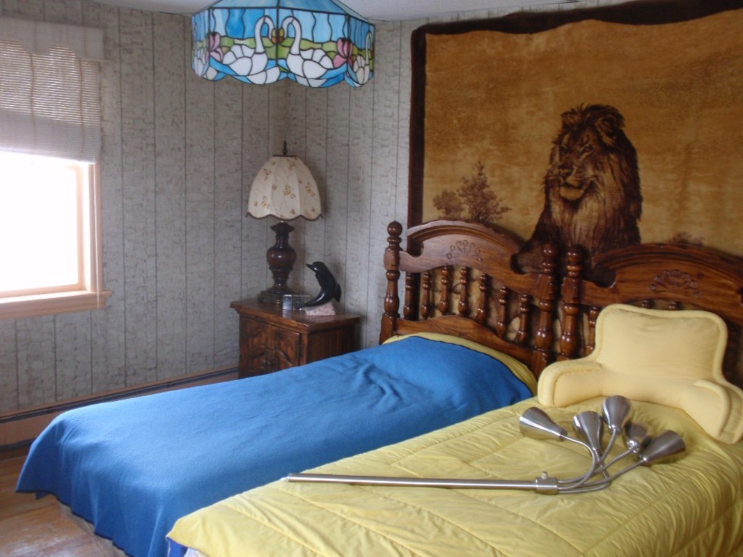 Master Bedroom 2 Beds 122 Sq Ft Ocean(Single Bed) - 1