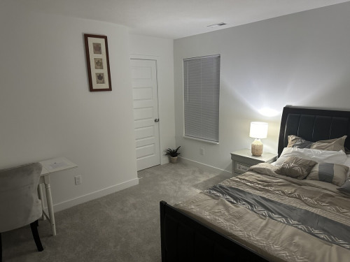 Serene Suburb Oasis near Indy - Gallery - 3