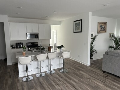 Serene Suburb Oasis near Indy - Gallery - 8