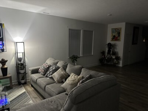 Serene Suburb Oasis near Indy - Gallery - 6