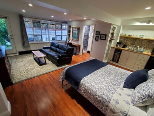 Riverview Getaway Apt (Not Shared)