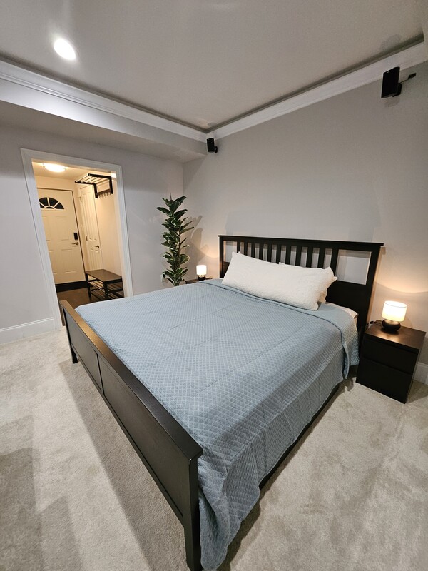 Private Basement Apartment(Full Room) - 1
