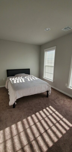 Room available for students - Gallery - 3