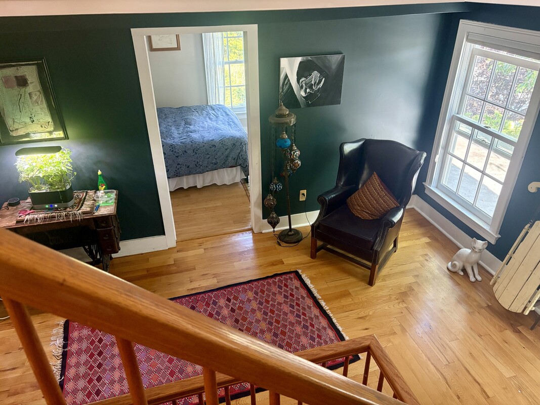 Sunny Bedroom(Full Room) - 1