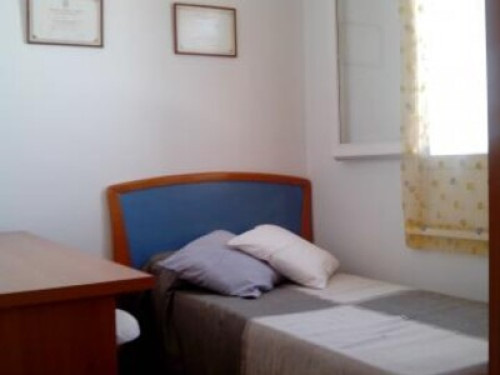 ada7e2b4bb32bd06f6bd987cae90fd59.jpg