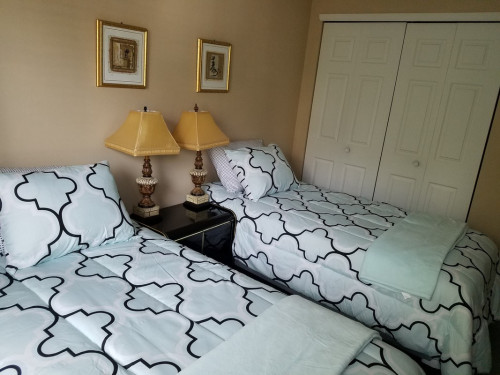 Cozy townhome easy access to all.