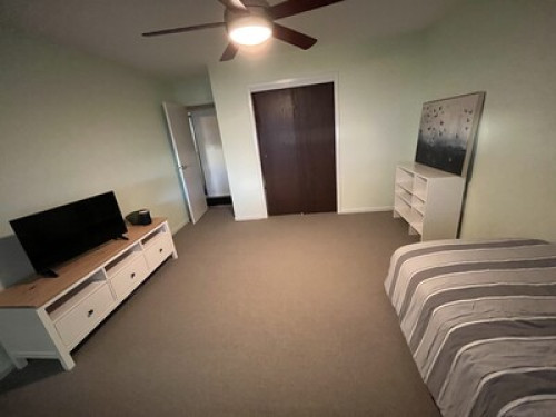 Spacious,Cozy,Clean & Close to NYC - Gallery - 7