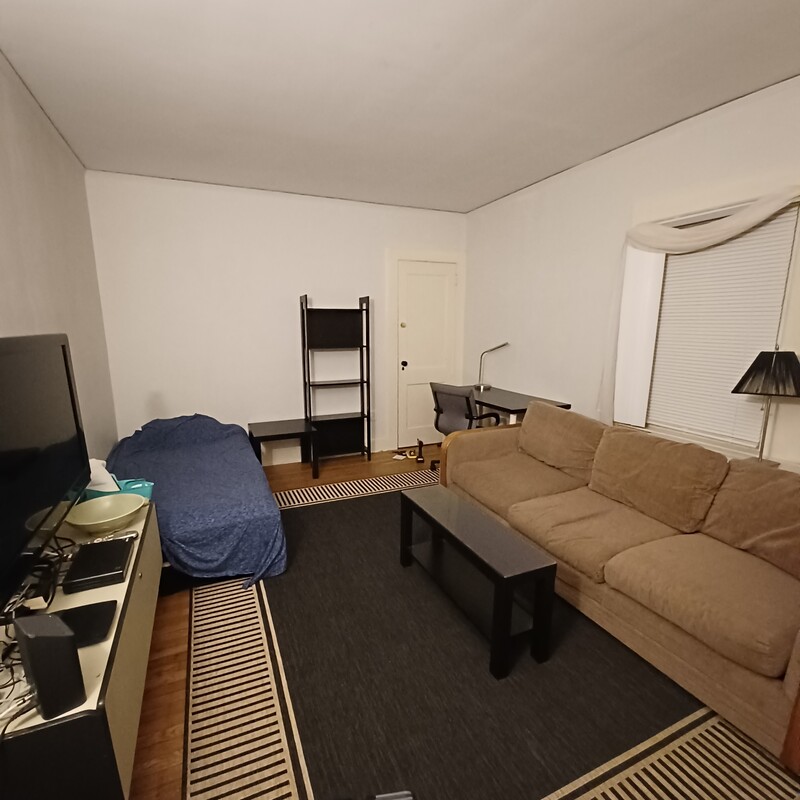 Extra Room (Full Room) - 1