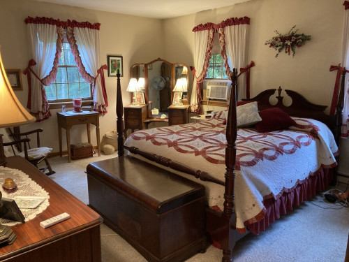 LOVELY HOMESTAY FOR PSU FOOTBALL 