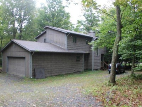 Pocono Mountain Home