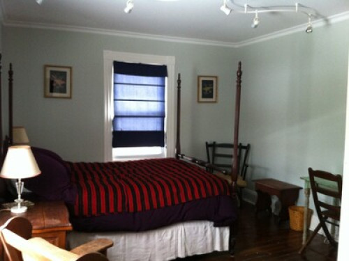 Cozy room in Whitneyville 