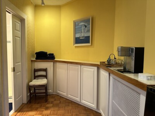 Cozy room w/private bath - Gallery - 6