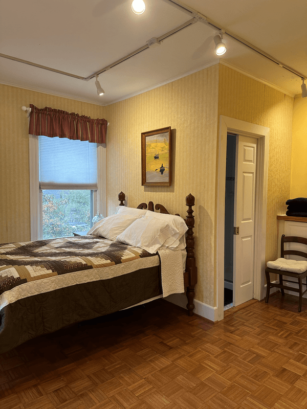 Guest Room W/ Private Bath(Single Bed) - 1
