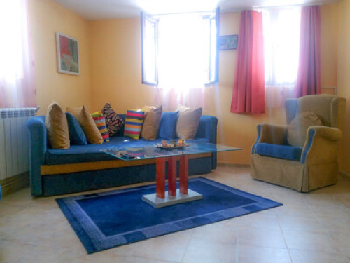 Three bedroom house with garden - Gallery - 11