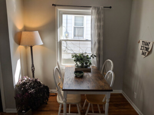 Cozy Home 10 minutes from Downtown - Gallery - 11