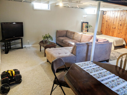 Cozy Home 10 minutes from Downtown - Gallery - 10