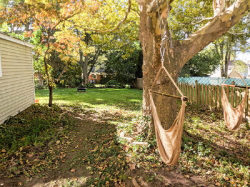 Cozy Home 10 minutes from Downtown - Gallery - 8