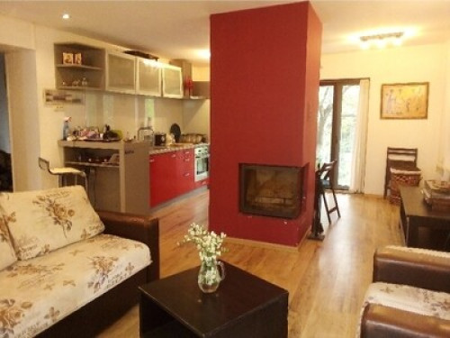 Small Art House - Gallery - 5