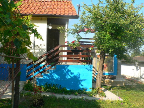 Small Art House - Gallery - 11