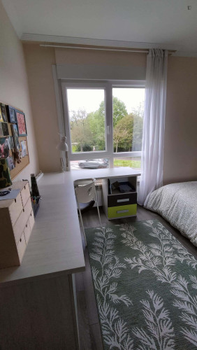 Room in Aldapa Kalea, San Vicente de Barakaldo for 75 m² with 3 bedrooms