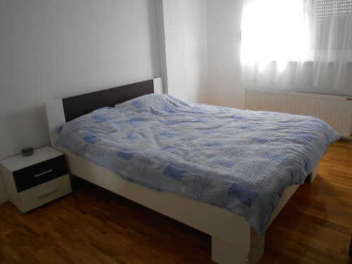 Large apartment in center of city - Gallery - 3