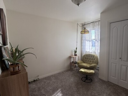 Private Furnished Bedroom and Bath - Gallery - 6