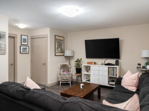Private room in separate area  - Gallery - 5